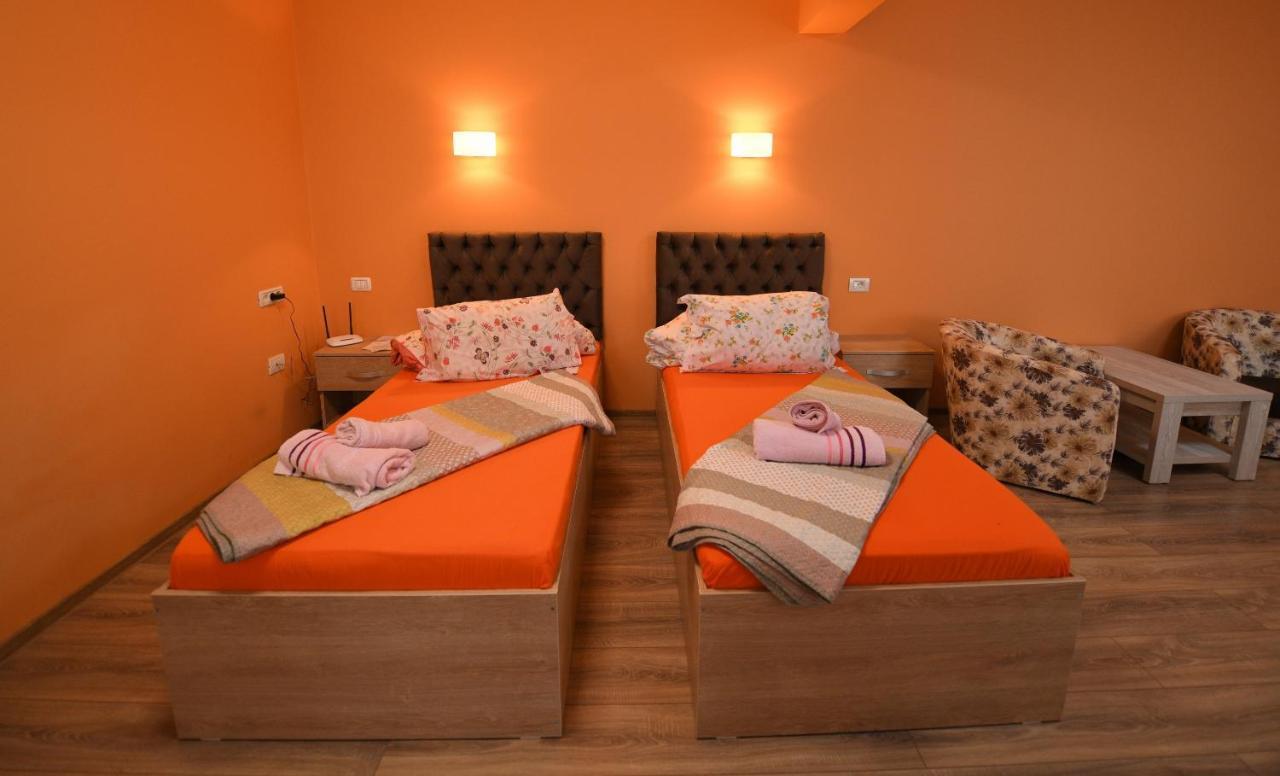 Apartament Trident Haţeg Zewnętrze zdjęcie